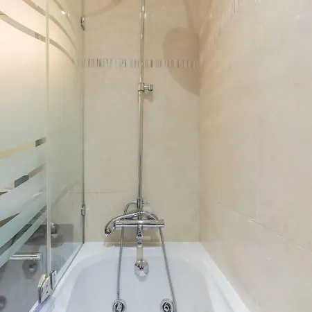 Telheiras Classic Retreat 公寓