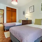 Telheiras Classic Retreat Лиссабон