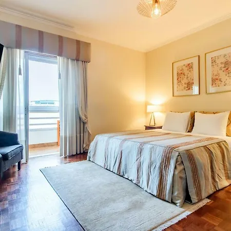 Telheiras Comfortable Apartment